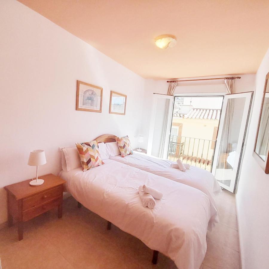 Apartamentos Vicenta Playa Carihuela Torremolinos Exterior foto
