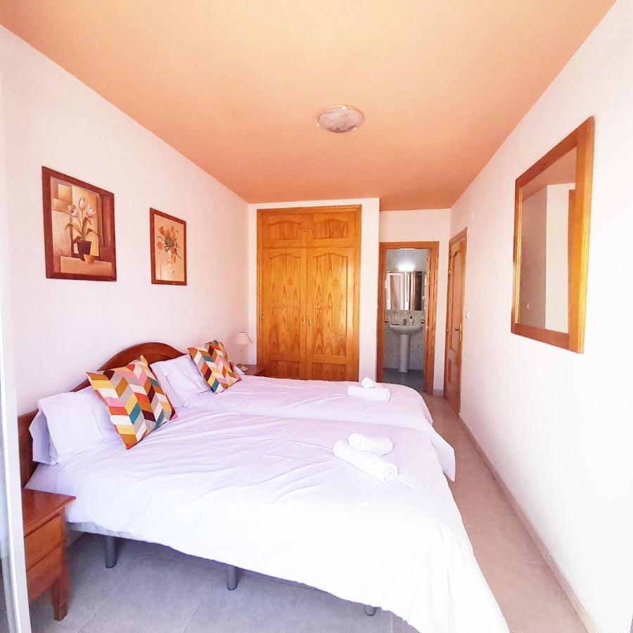 Apartamentos Vicenta Playa Carihuela Torremolinos Exterior foto