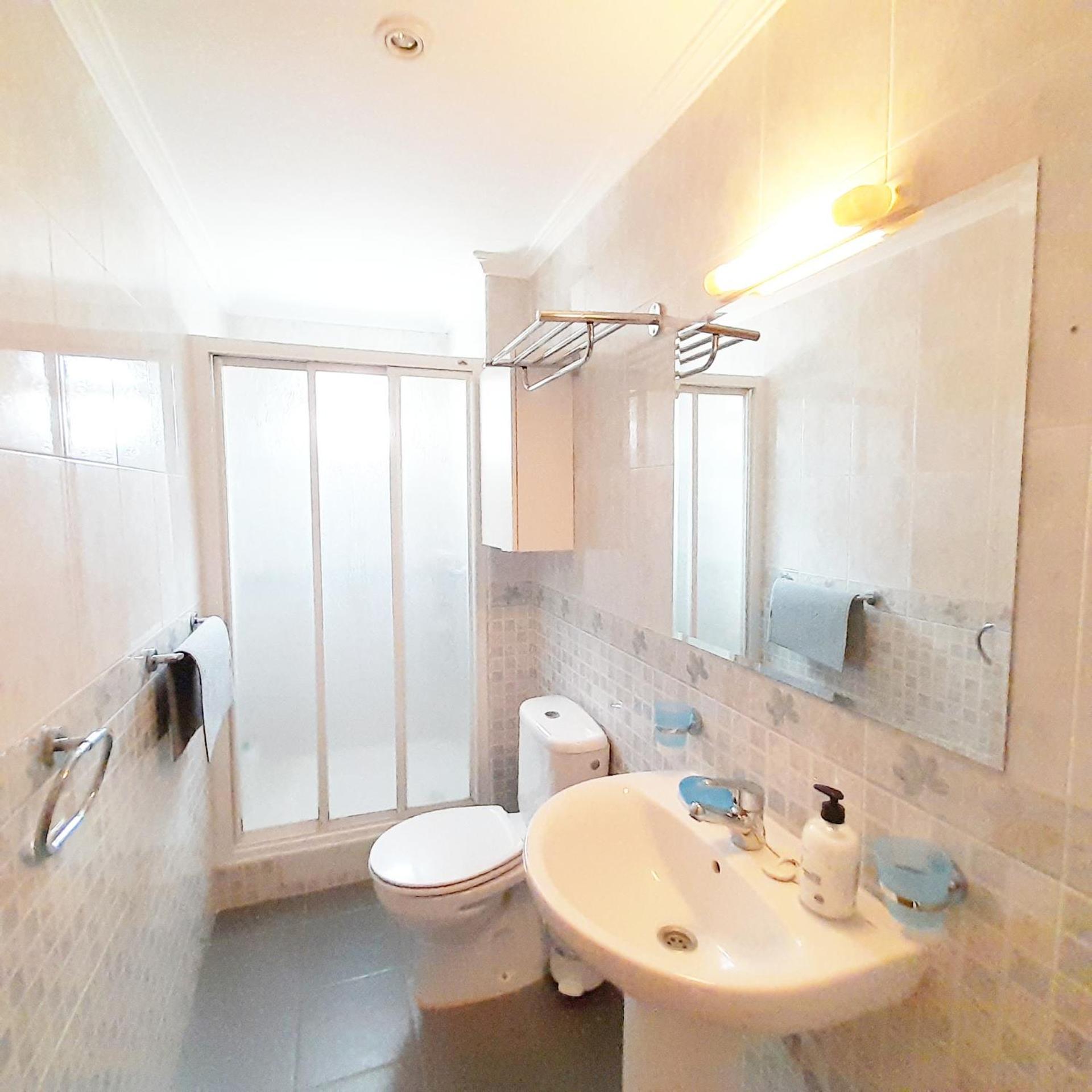 Apartamentos Vicenta Playa Carihuela Torremolinos Exterior foto