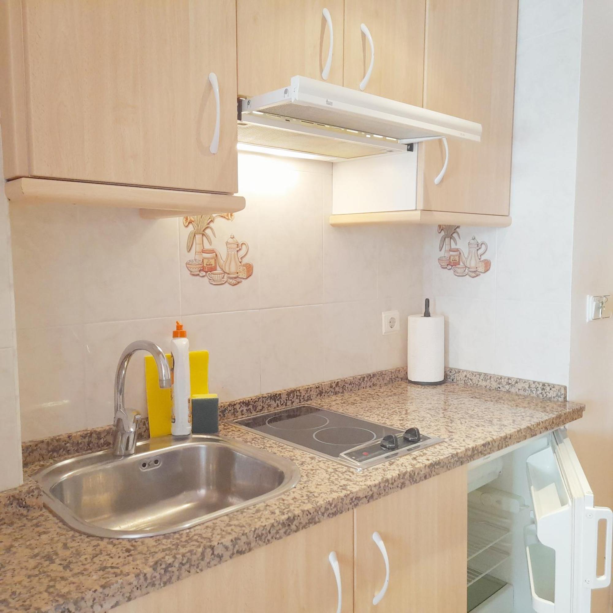 Apartamentos Vicenta Playa Carihuela Torremolinos Quarto foto