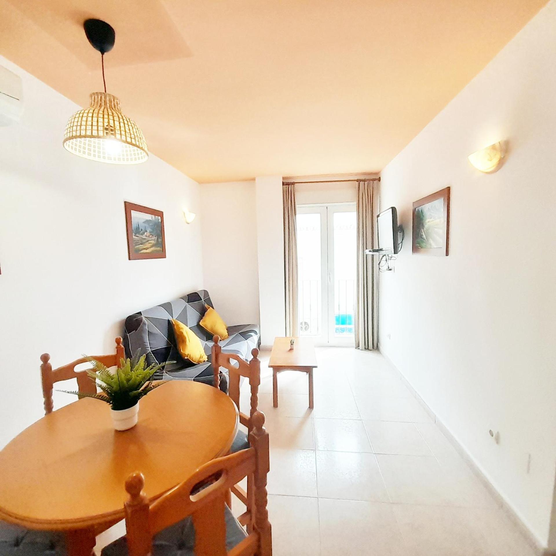Apartamentos Vicenta Playa Carihuela Torremolinos Quarto foto